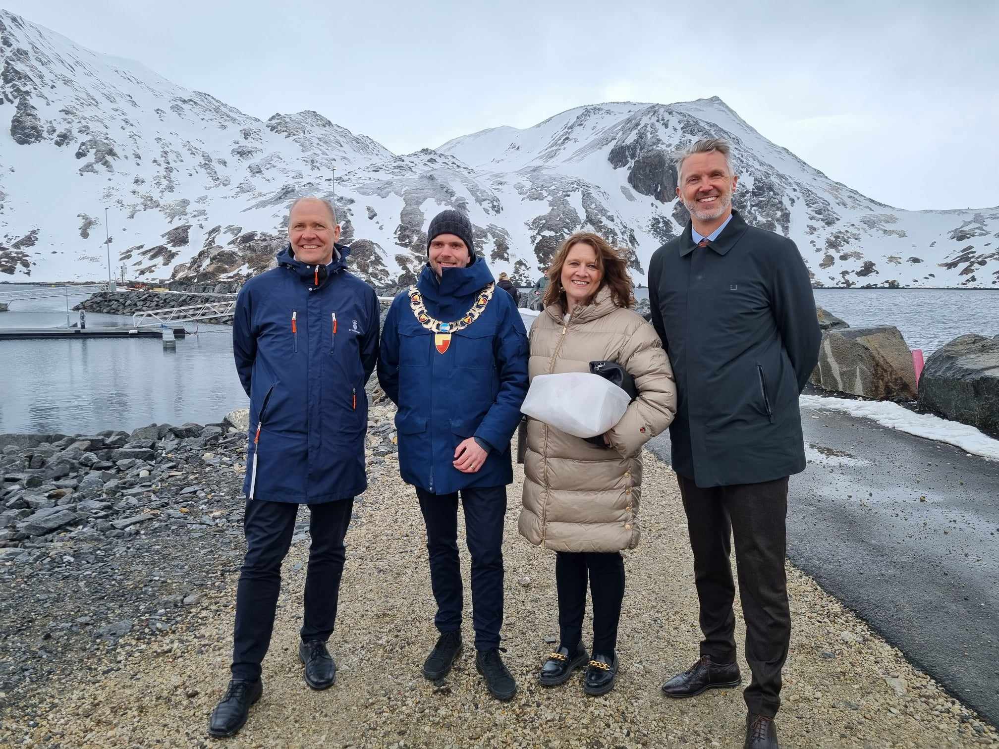 Fra &aring;pninga i Kam&oslash;yv&aelig;r.jpg