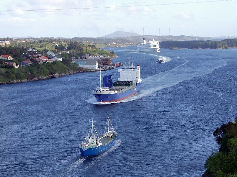 Sjøtrafikk i Karmsundet