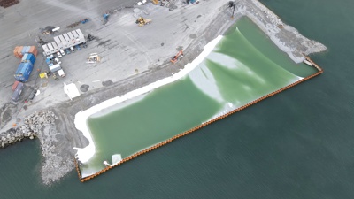 Vest Betong AS er i full gang og starter nå mudringsarbeidet ved Langneset.