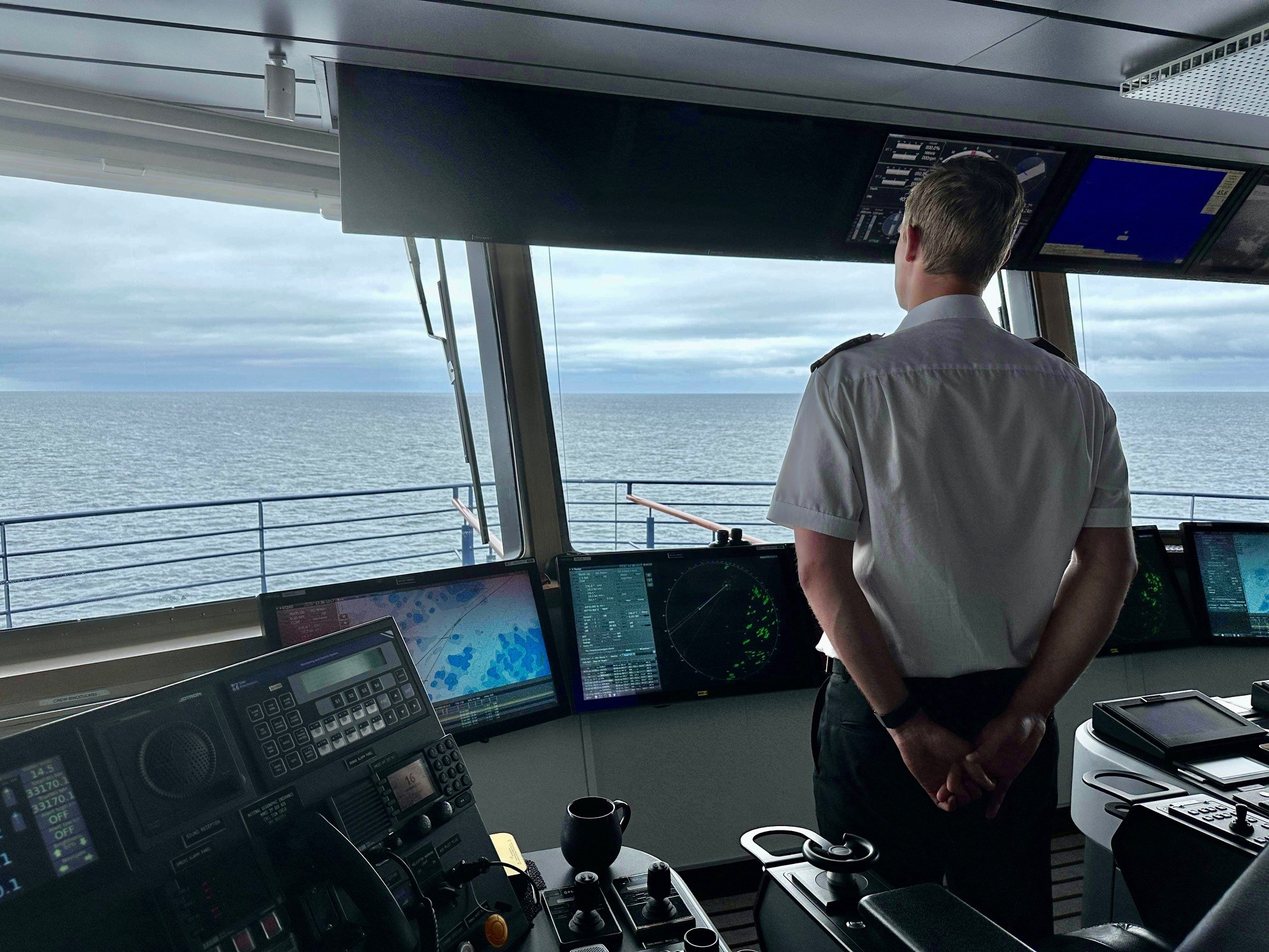 Sindre p&aring; broa.jpg