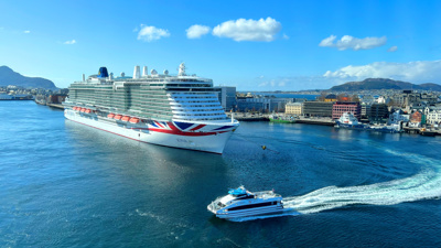 Bilde av cruiseskip i Ålesund